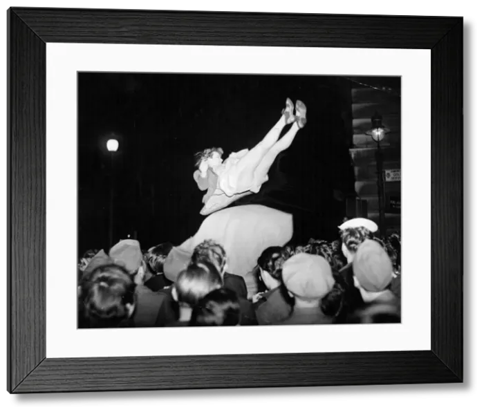 Framed Print : Museum Street, Piccadilly Circus, London, W1 VJ Day. Victory over Japan Day Framed Print : Museum Street, Piccadilly Circus, London, W1 VJ Day. Victory over Japan Day