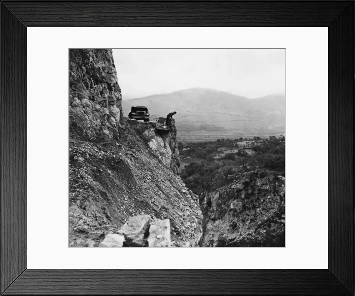 Framed Print : Road to Isernia destroyed by retreating Germans. 18th November 1943 Framed Print : Road to Isernia destroyed by retreating Germans. 18th November 1943