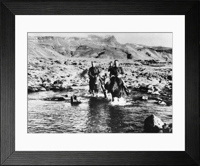 Framed Print : Reconnaissance team in Iceland. 14th May 1942