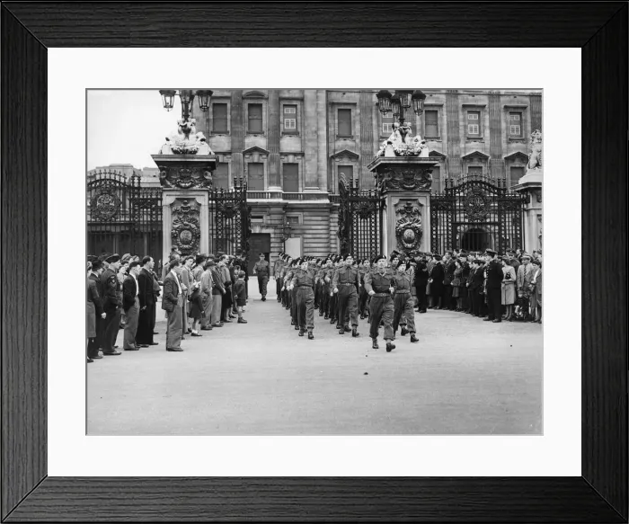 Framed Print : 34 boy Army Cadets, mostly about 17 years old, went to Wellington Barracks Framed Print : 34 boy Army Cadets, mostly about 17 years old, went to Wellington Barracks