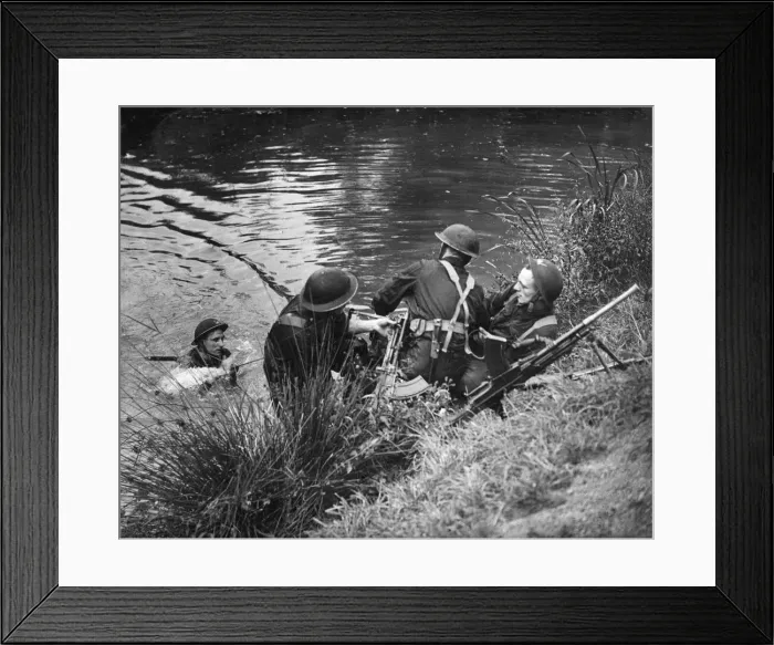 Framed Print : Reconnaissance exercise. Location unknown. London 28th September 1942 Framed Print : Reconnaissance exercise. Location unknown. London 28th September 1942