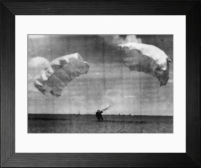 Framed Print : Scenes on the Russian front during the counter-offensive campaign of the Soviet Red Army Framed Print : Scenes on the Russian front during the counter-offensive campaign of the Soviet Red Army