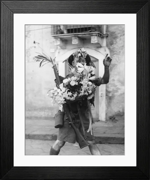 Framed Print : British soldier in Catania. 11th August 1943
