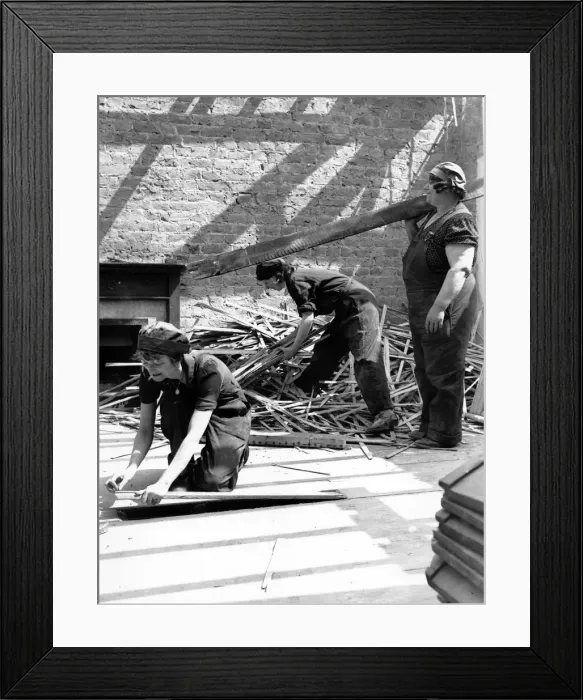 Framed Print : Women builders at work during World War II. June 1941 Framed Print : Women builders at work during World War II. June 1941