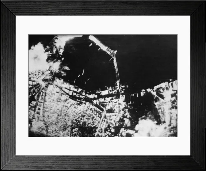 Framed Print : The 8th army advance through the Western Desert has brought German harbours Framed Print : The 8th army advance through the Western Desert has brought German harbours
