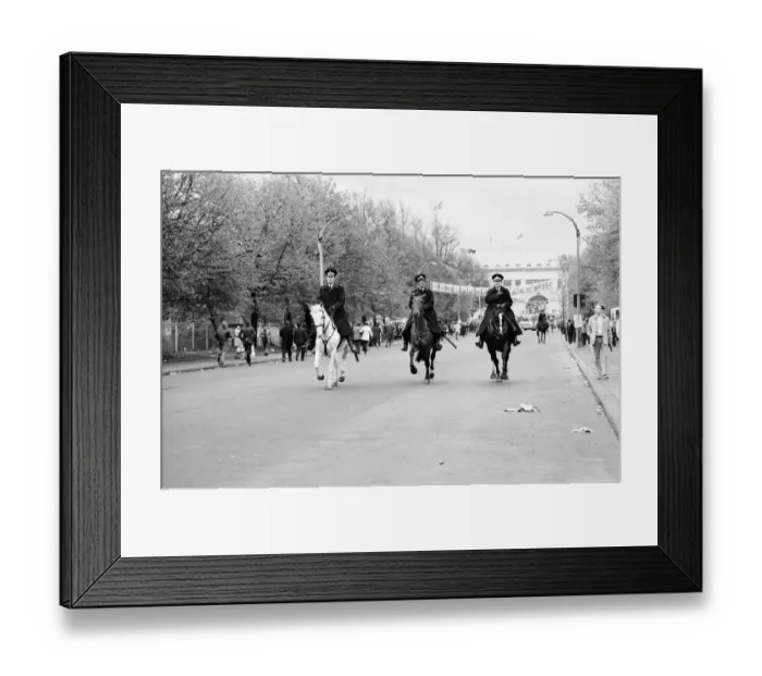 Framed Print : Sunderland 1-0 Leeds United, FA Cup final match at Wembley Stadium, London Framed Print : Sunderland 1-0 Leeds United, FA Cup final match at Wembley Stadium, London