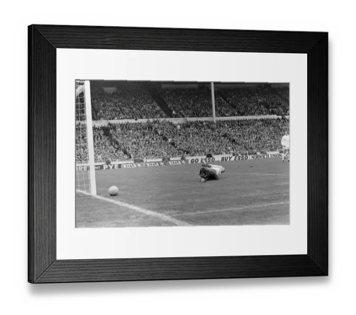 Framed Print : Sunderland 1-0 Leeds United, FA Cup final match at Wembley Stadium, London
