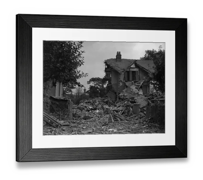 Framed Print : House in Bordesley, Birmingham, destroyed during a bombing raid on the city Framed Print : House in Bordesley, Birmingham, destroyed during a bombing raid on the city