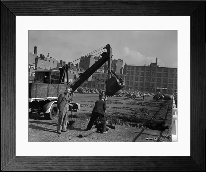 Framed Print : The canal arms which were filled in when Easy Row wharf Framed Print : The canal arms which were filled in when Easy Row wharf