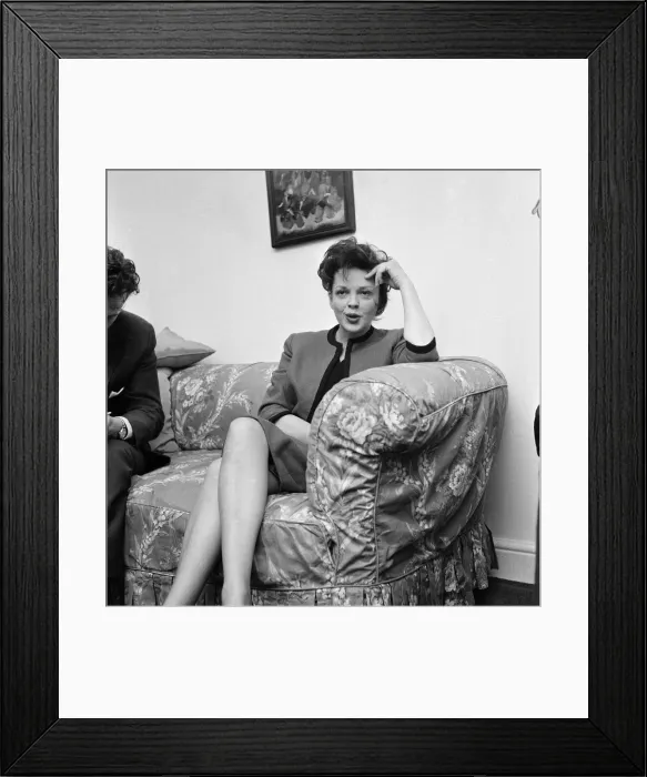 Framed Print : Judy Garland at the Savoy Hotel, London. 30th April 1962