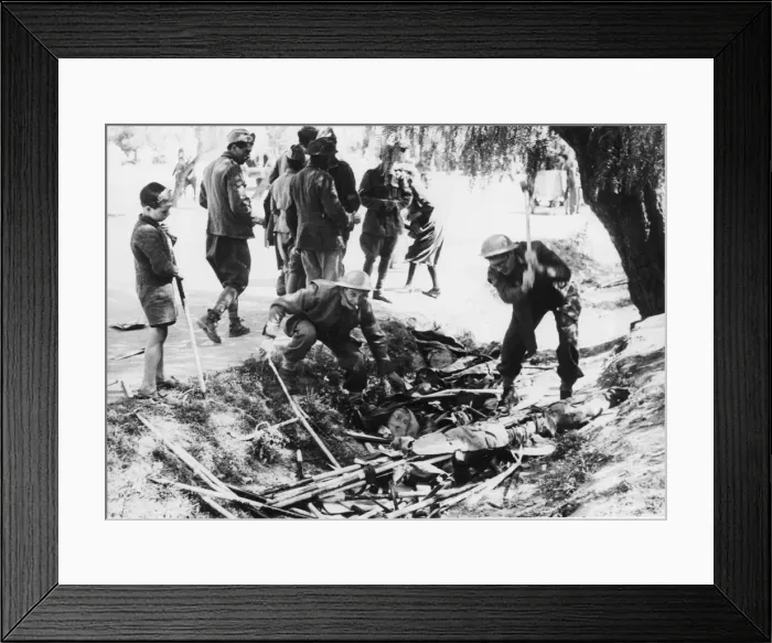 Framed Print : Following the Italian invasion on 28 October 1940, Greece repelled the initial Italian Framed Print : Following the Italian invasion on 28 October 1940, Greece repelled the initial Italian