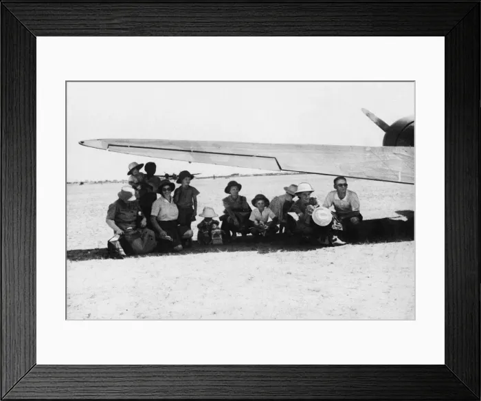 Framed Print : British civilians evacuated by R. A. F. aircraft from Burma. 14th April 1942 Framed Print : British civilians evacuated by R. A. F. aircraft from Burma. 14th April 1942