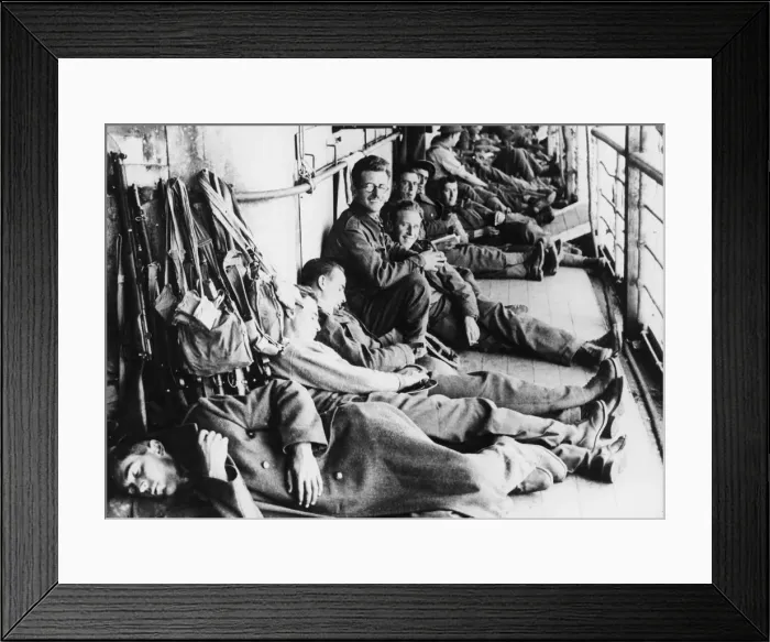 Framed Print : Following the Italian invasion on 28 October 1940, Greece repelled the initial Italian Framed Print : Following the Italian invasion on 28 October 1940, Greece repelled the initial Italian