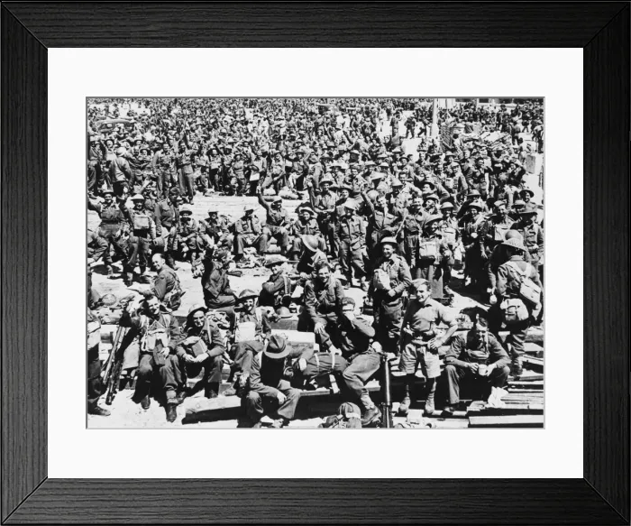 Framed Print : Following the Italian invasion on 28 October 1940, Greece repelled the initial Italian Framed Print : Following the Italian invasion on 28 October 1940, Greece repelled the initial Italian
