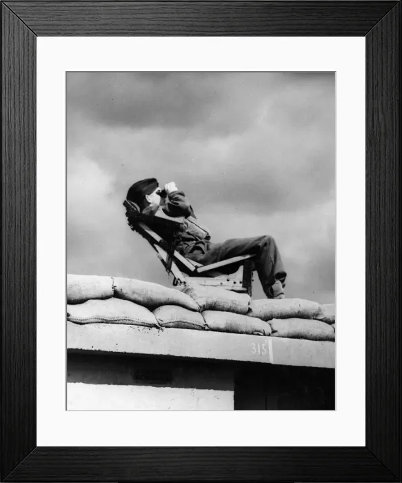 Framed Print : A spotter (air-sentry) on duty as part of Britains anti-aircraft defences