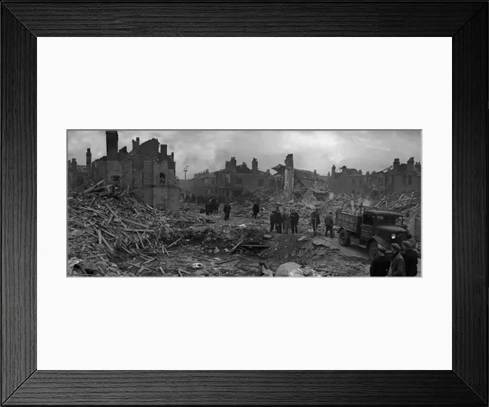 Framed Print : Workmen and rescue squads search the shattered remains of Queens Road, Aston, Birmingham