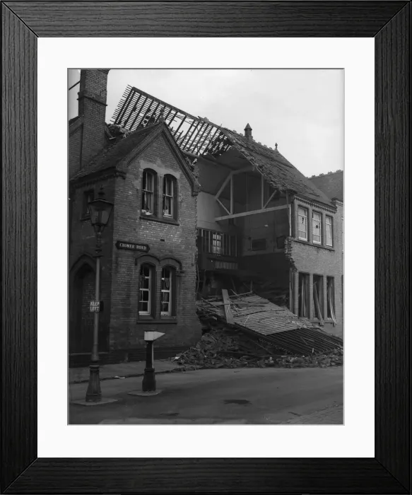 Framed Print : A direct hit on a house in Cromer Road, Balsall Heath, Birmingham following an air raid Framed Print : A direct hit on a house in Cromer Road, Balsall Heath, Birmingham following an air raid