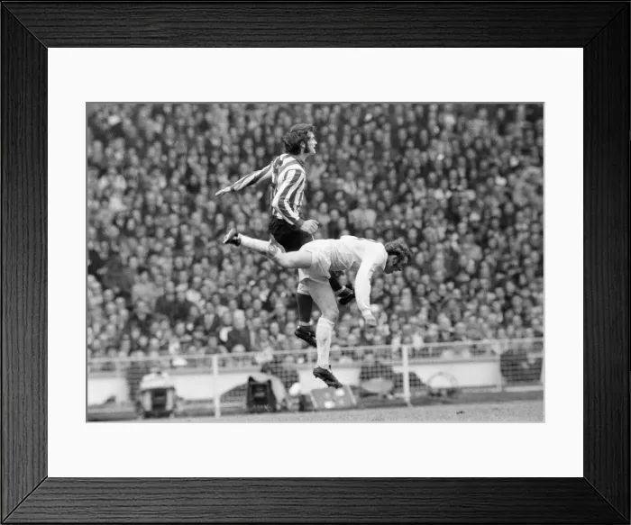 Framed Print : Sunderland 1-0 Leeds United, FA Cup final match at Wembley Stadium, London Framed Print : Sunderland 1-0 Leeds United, FA Cup final match at Wembley Stadium, London