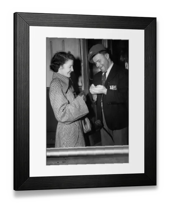 Framed Print : British Lions returning from their Tour to Australia and New Zealand. Glad to be home Framed Print : British Lions returning from their Tour to Australia and New Zealand. Glad to be home
