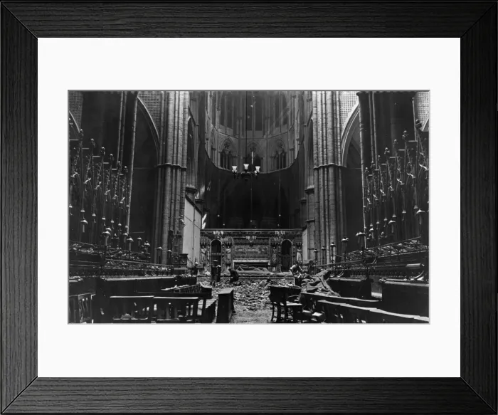 Framed Print : German air raid on the city of London during the Second World War Framed Print : German air raid on the city of London during the Second World War