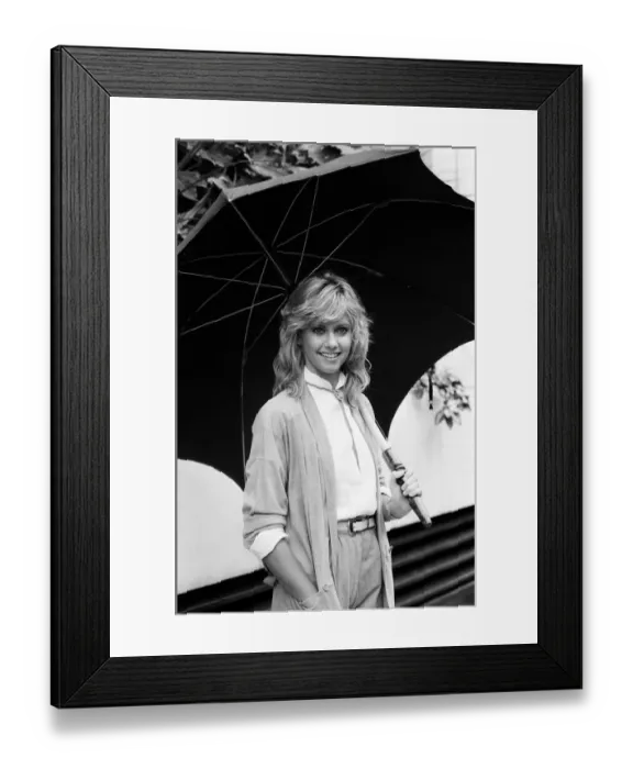 Framed Print : Olivia Newton John in London for the premiere of her latest film Xanadu Framed Print : Olivia Newton John in London for the premiere of her latest film Xanadu