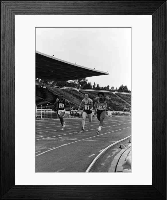 Framed Print : Athletes competing in the Mondo Surfaces Southern Counties Championships Framed Print : Athletes competing in the Mondo Surfaces Southern Counties Championships