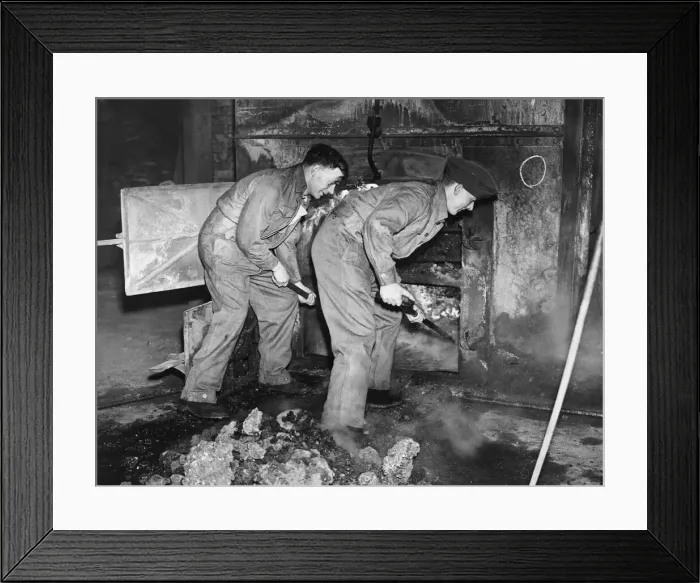 Framed Print : Manchester gasworks during the Second World War. 22nd April 1944 Framed Print : Manchester gasworks during the Second World War. 22nd April 1944