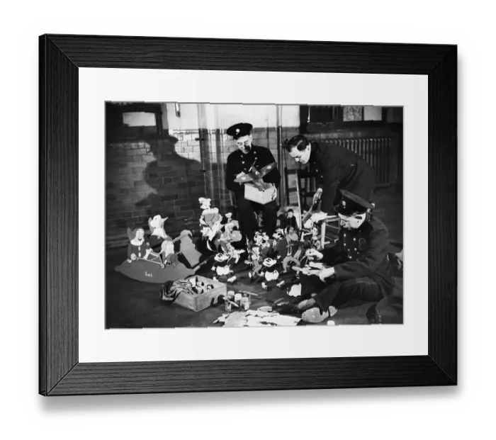 Framed Print : The Auxiliary Fire Service was formed in 1938 and was mobilised on the 1st of September Framed Print : The Auxiliary Fire Service was formed in 1938 and was mobilised on the 1st of September