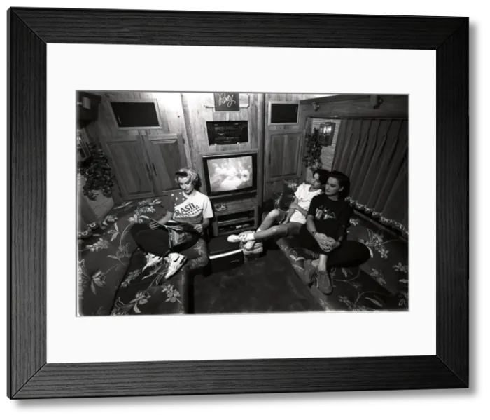 Framed Print : British girl group Bananarama Jacqui O Sullivan, Keren Woodward Framed Print : British girl group Bananarama Jacqui O Sullivan, Keren Woodward