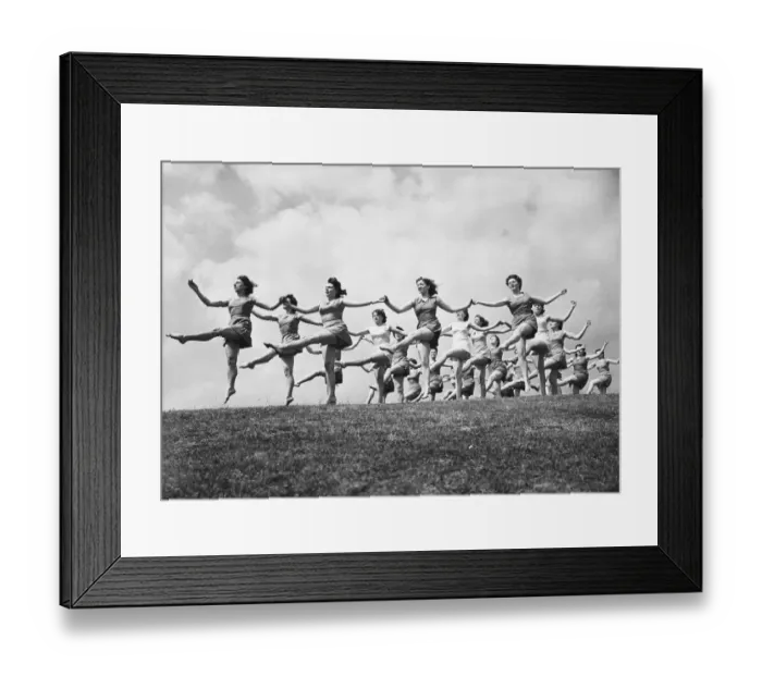 Framed Print : By 1943 over 70, 000 women had enrolled in the NFS in the United Kingdom