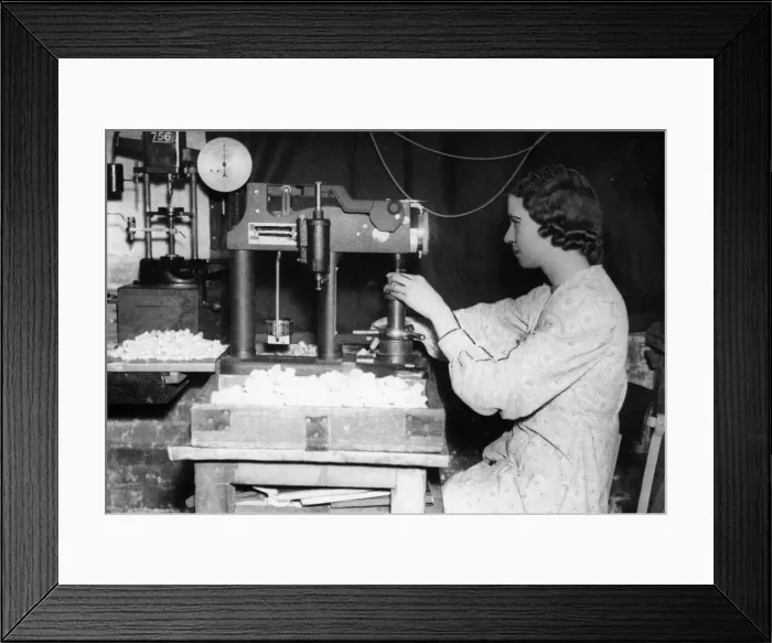 Framed Print : Birmingham factory worker Beatrice Payne, at work making and testing parachute hooks Framed Print : Birmingham factory worker Beatrice Payne, at work making and testing parachute hooks