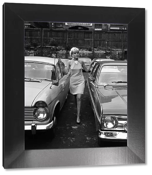 Annie Nightingale models Ascot specials. 16th June 1966