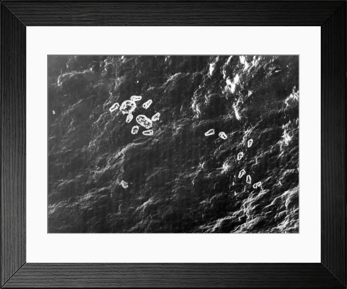 Framed Print : Survivors of a sunken U-boat in one-man dinghies while others crowd into two larger rafts Framed Print : Survivors of a sunken U-boat in one-man dinghies while others crowd into two larger rafts