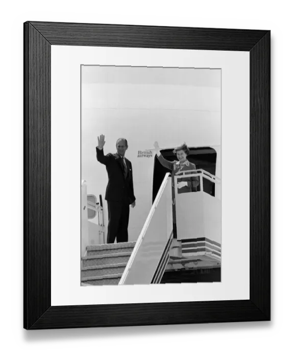 Framed Print : Royal visit to Jordan. Prince Philip, Duke of Edinburgh and Queen Elizabeth II Framed Print : Royal visit to Jordan. Prince Philip, Duke of Edinburgh and Queen Elizabeth II