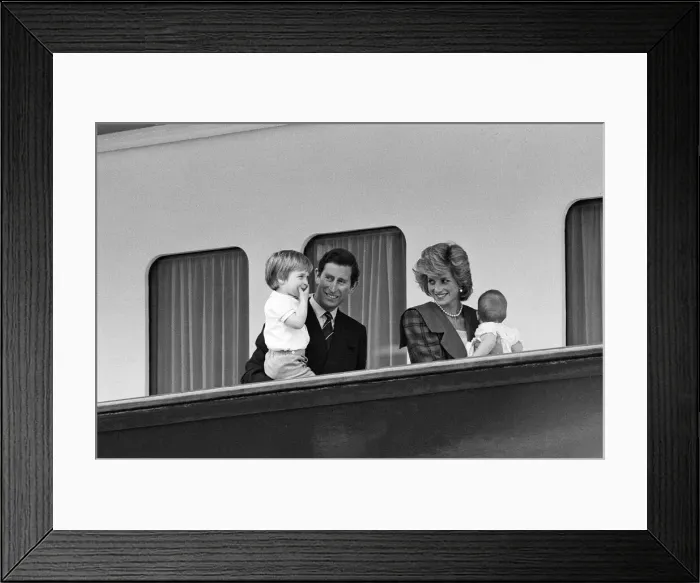Framed Print : Prince Charles, Prince of Wales and Diana, Princess of Wales are reunited with their sons Framed Print : Prince Charles, Prince of Wales and Diana, Princess of Wales are reunited with their sons