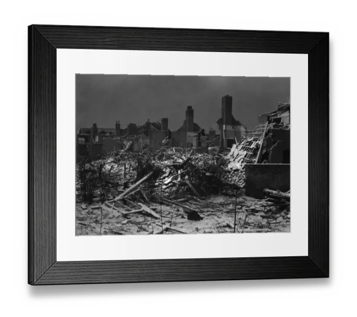 Framed Print : Burnt out houses and rubble are all that remain of Alfred Road, Sparkbrook