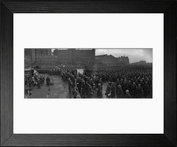 Framed Print : Members of the Birmingham Home Guard attend a drumhead service 23rd March 1941 Framed Print : Members of the Birmingham Home Guard attend a drumhead service 23rd March 1941