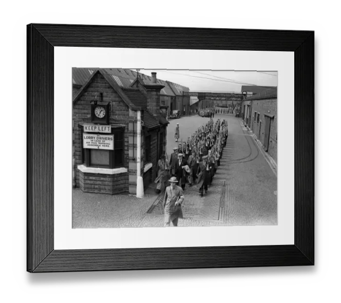 Framed Print : Home Guard volunteers for the L. D. V. at Wolseley Motors factory in Birmingham parading