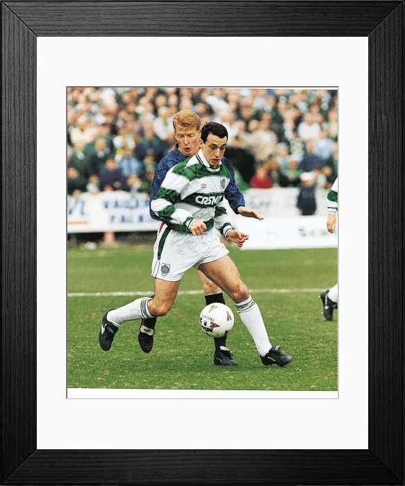 Framed Print : Paul McStay football match Falkirk v Celtic Framed Print : Paul McStay football match Falkirk v Celtic