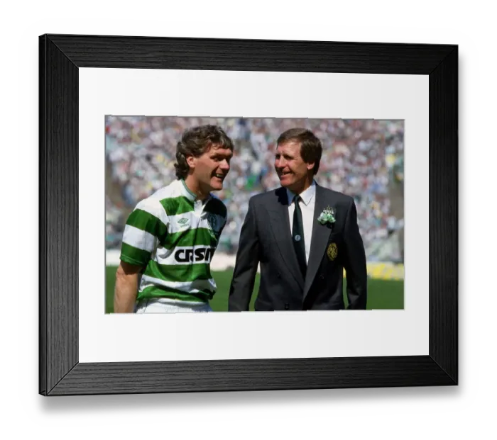 Framed Print : Roy Aitken with Billy McNeill May 1988 sdrscottishcupfinal