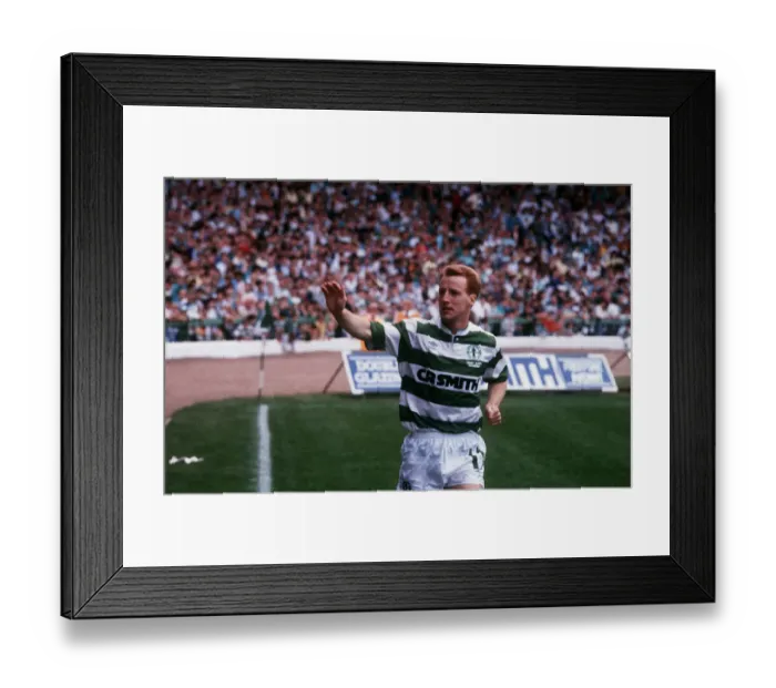 Framed Print : Tommy Burns waving to Celtic supporters August 1987