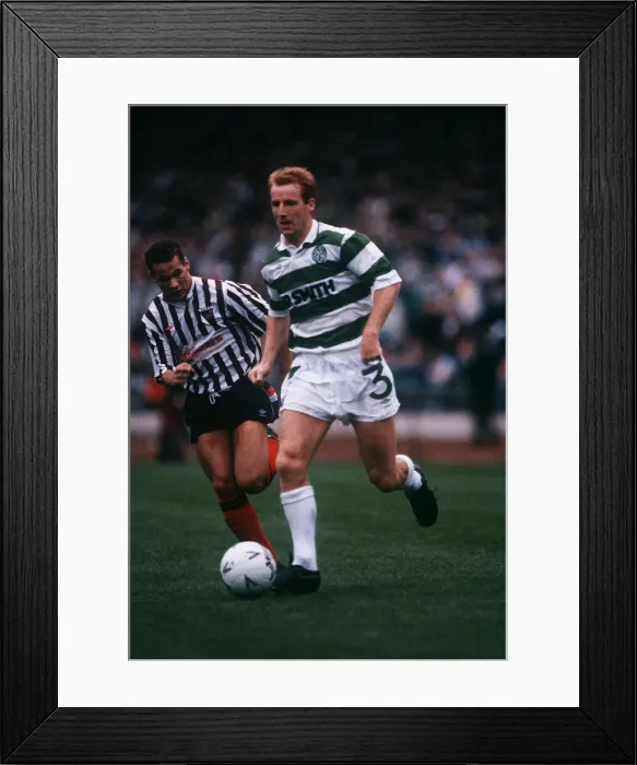 Framed Print : Tommy Burns runs past George O Boyle November 1989 Framed Print : Tommy Burns runs past George O Boyle November 1989