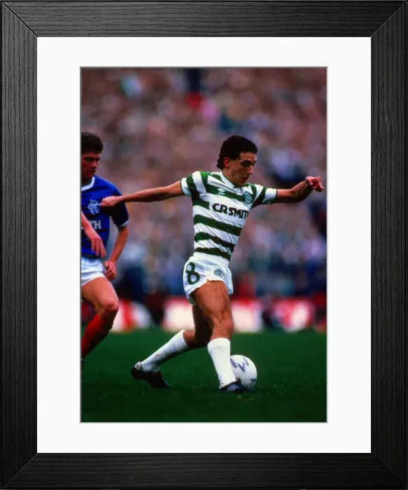 Framed Print : Paul McStay in action against Rangers 1986 Framed Print : Paul McStay in action against Rangers 1986