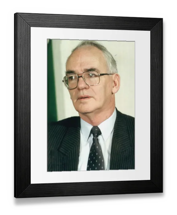Framed Print : JACK MCGINN - CELTIC FOOTBALL CLUB CHAIRMAN - AUG 1994 Framed Print : JACK MCGINN - CELTIC FOOTBALL CLUB CHAIRMAN - AUG 1994