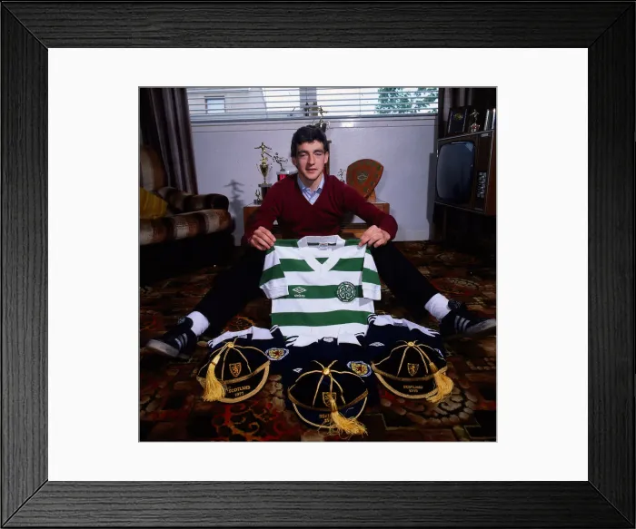 Framed Print : Paul McStay with Celtic top and Scotland caps 1981 Framed Print : Paul McStay with Celtic top and Scotland caps 1981