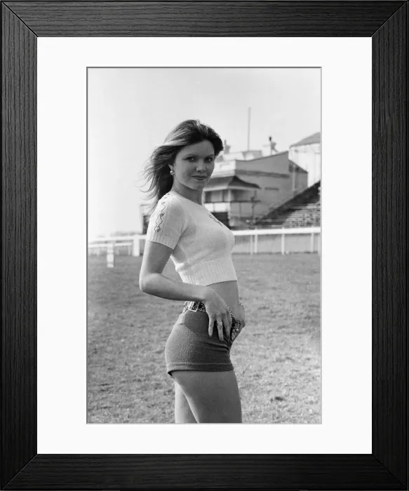 Framed Print : Shirley Anne Baines on her 21st Birthday. Her father, a well known bookmaker in