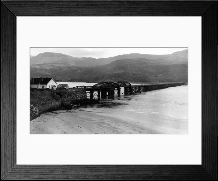 Framed Print : Barmouth Bridge and Estuary of the River Mawddach near Barmouth, Gwynedd