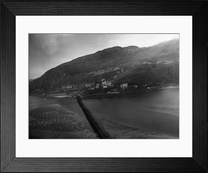 Framed Print : Barmouth Bridge and Estuary of the River Mawddach near Barmouth, Gwynedd Framed Print : Barmouth Bridge and Estuary of the River Mawddach near Barmouth, Gwynedd