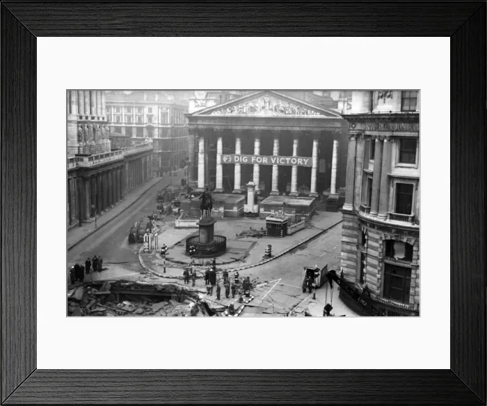 Framed Print : Second Great Fire of London. Scenes outside The Bank of England. December 1940 Framed Print : Second Great Fire of London. Scenes outside The Bank of England. December 1940