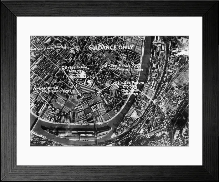 Framed Print : An air view of the Renault works at Billancourt, a suburb of Paris on the Seinne Framed Print : An air view of the Renault works at Billancourt, a suburb of Paris on the Seinne